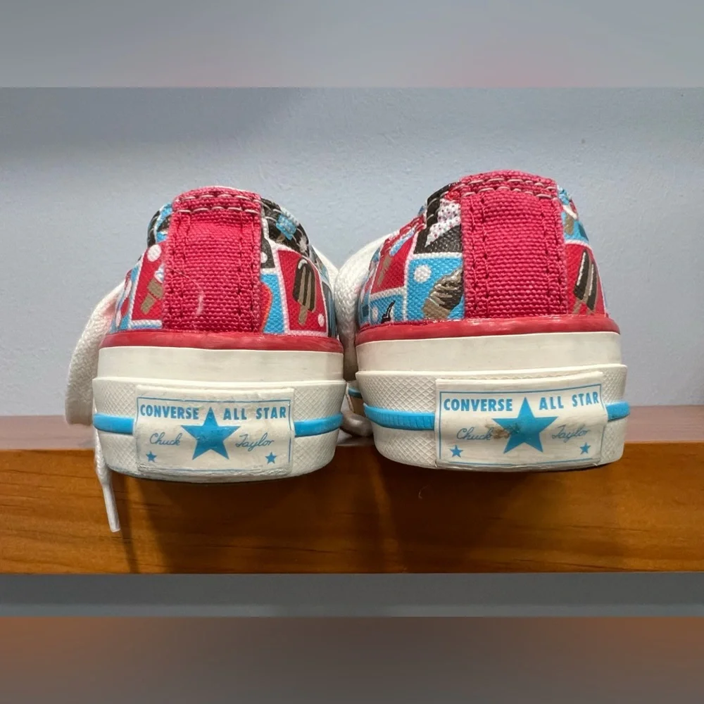 CONVERSE Chuck 70 Frozen Treats Sneakers SZ 1 Youth Used SEE PHOTOS/DESCRIPTION